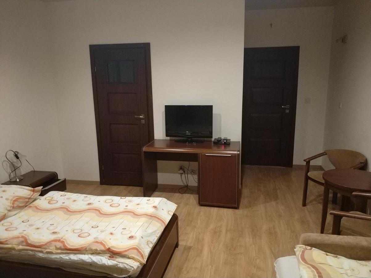 VillaRenoma Nadarzyn Exterior foto